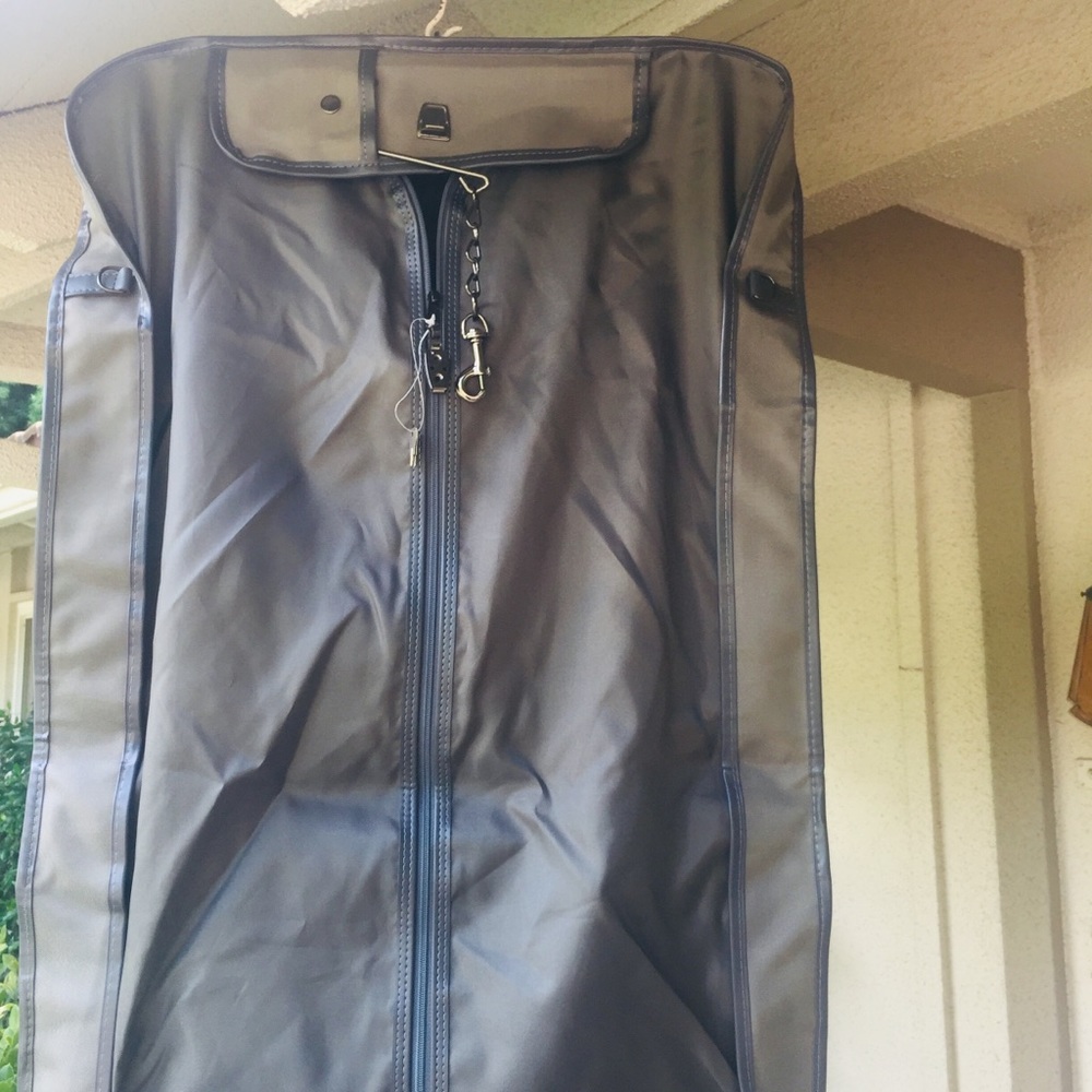 Garment Bag with Shoulder Strap 👌